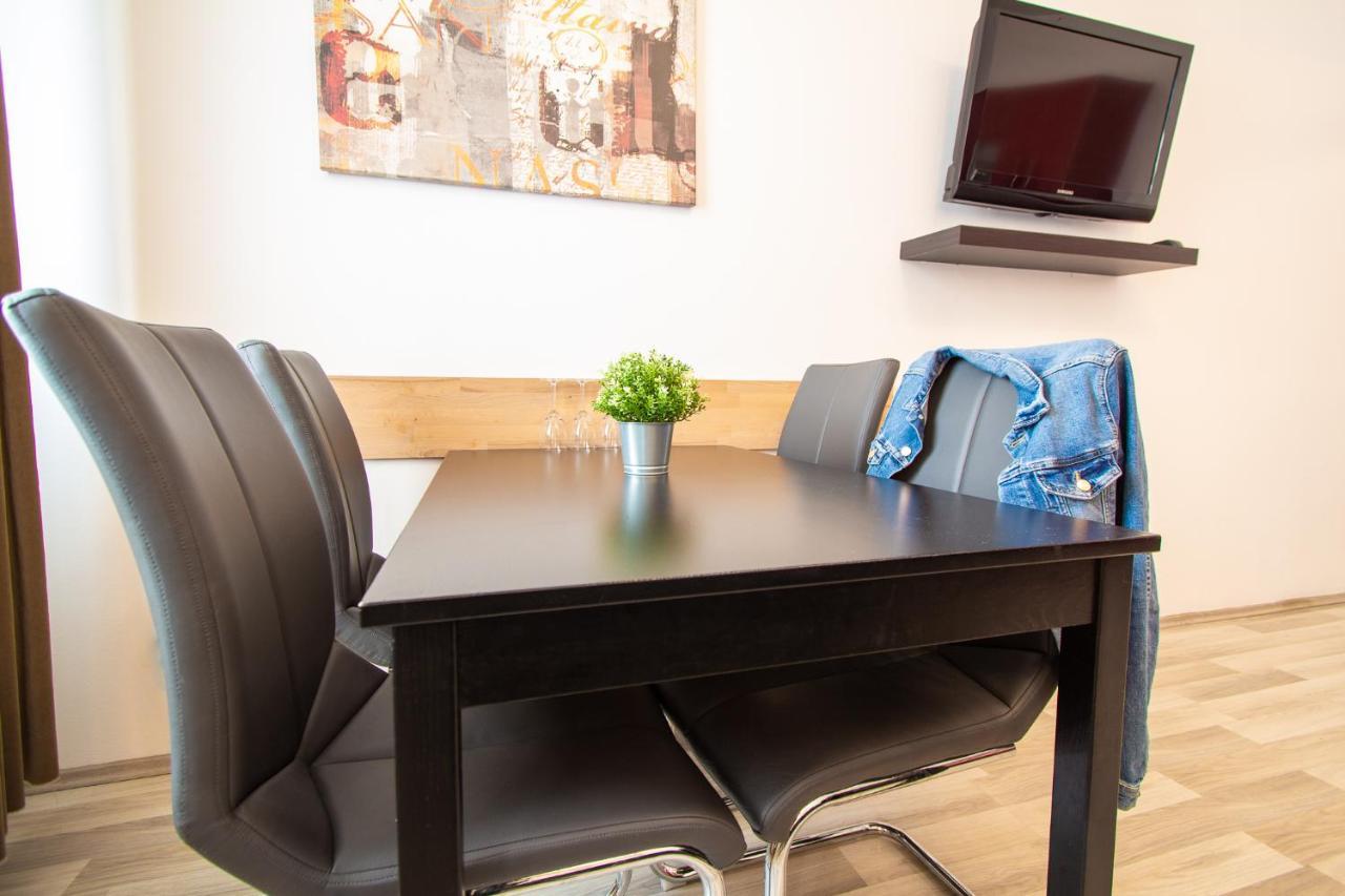וינה Apartment Mandlgasse I Contactless Check-In מראה חיצוני תמונה