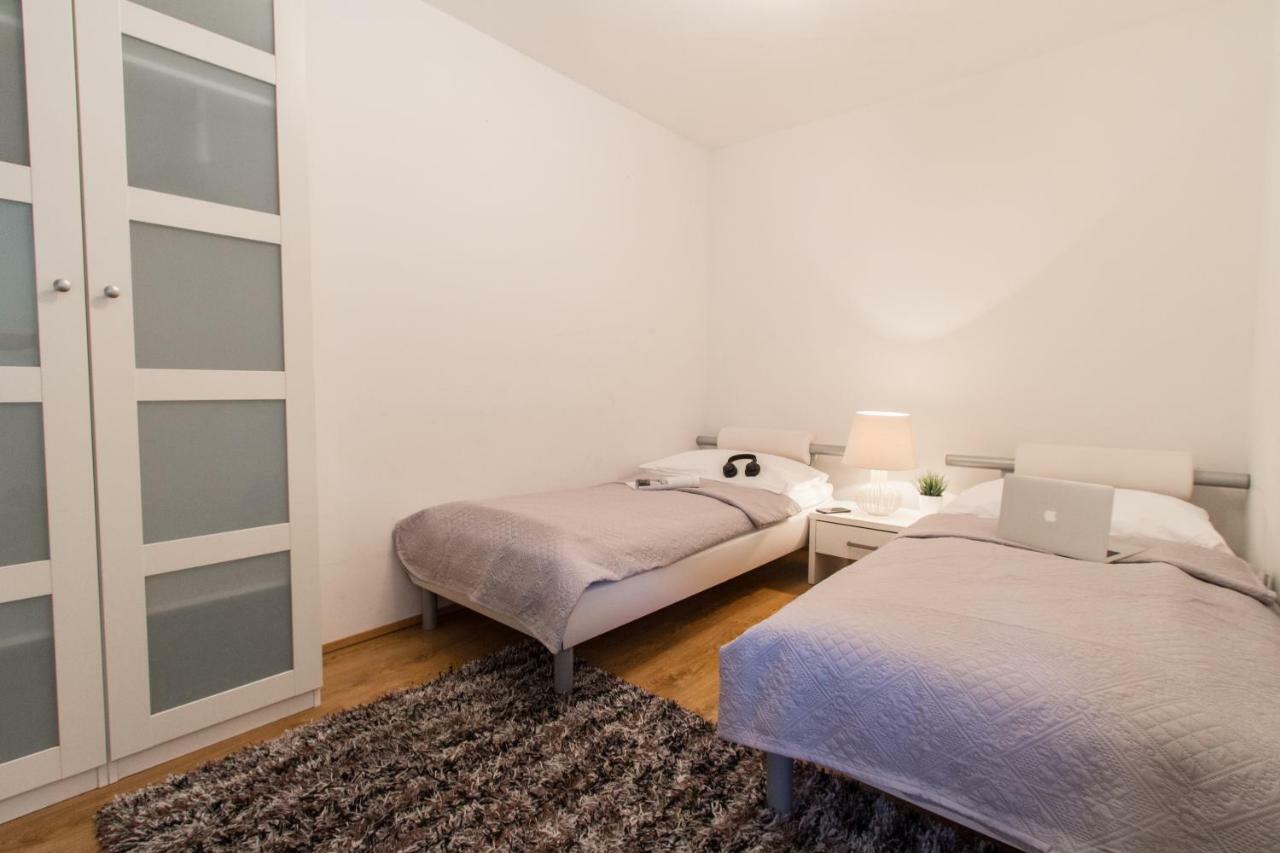 וינה Apartment Mandlgasse I Contactless Check-In מראה חיצוני תמונה