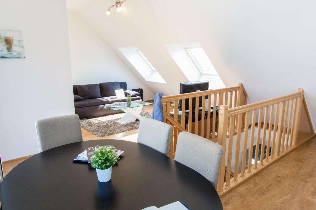 וינה Apartment Mandlgasse I Contactless Check-In מראה חיצוני תמונה