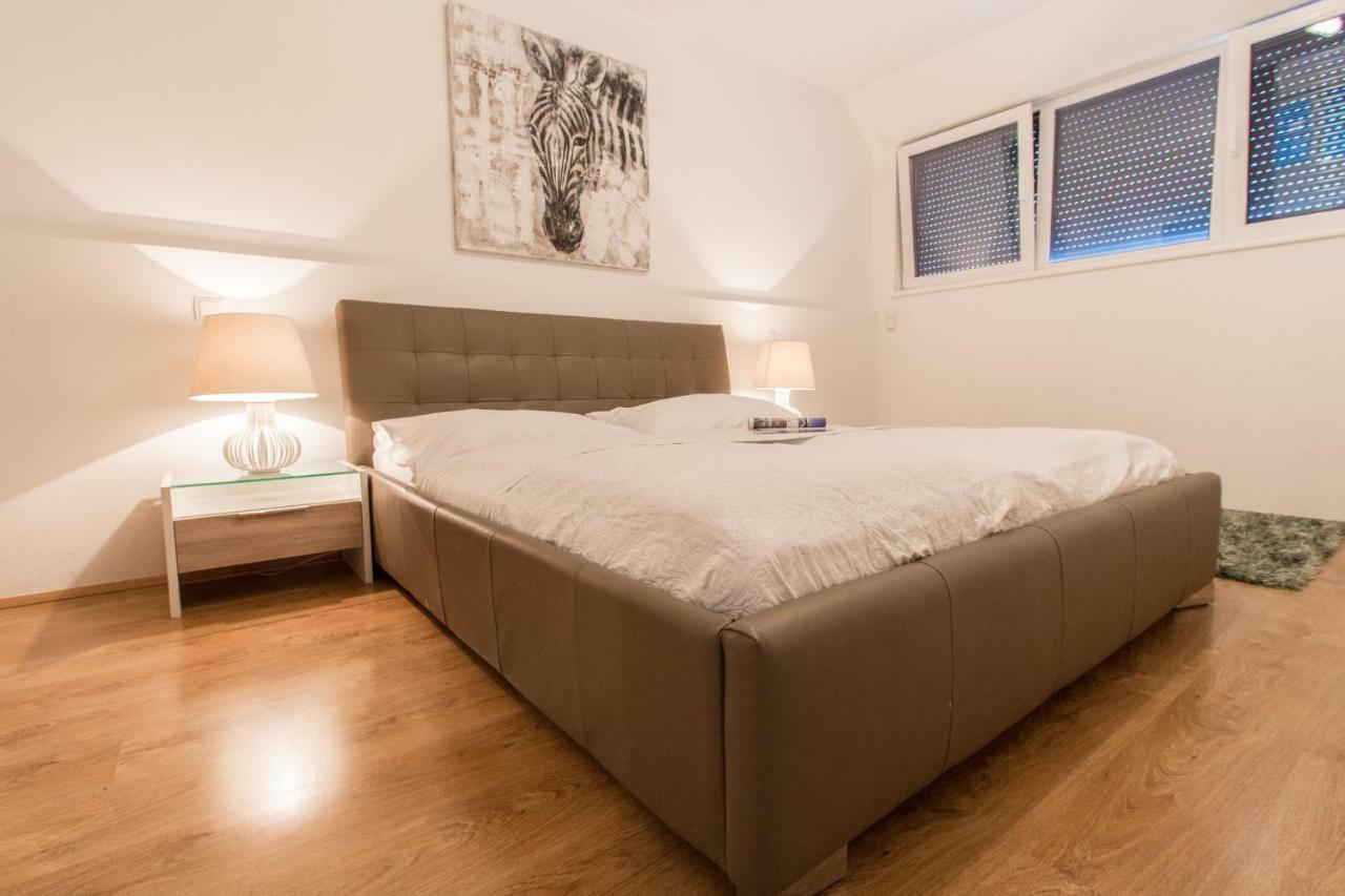 וינה Apartment Mandlgasse I Contactless Check-In מראה חיצוני תמונה